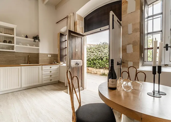 Lithinon Luxury Suites Old Town Chania Free On-Site Parking